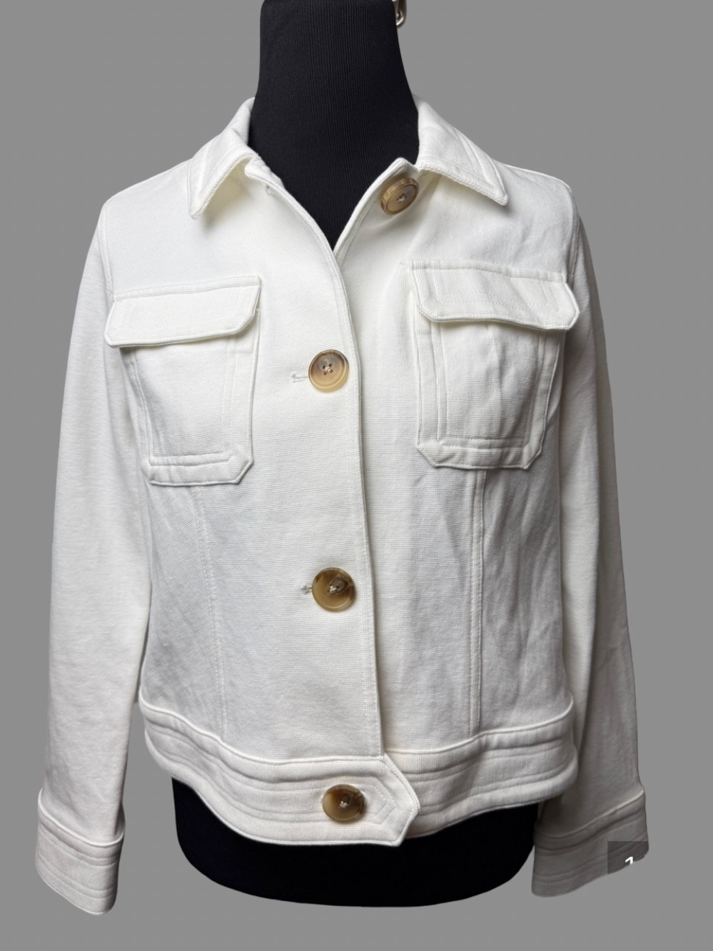 Chico's White Jacket Cropped Patch-Pocket SZ 1 Which Is 8/10 M Cotton Preppy EUC